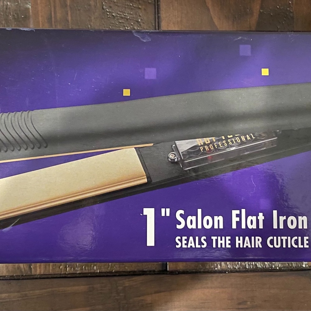 Hot Tools 1 inch Ceramic +Titanium Salon Flat Iron